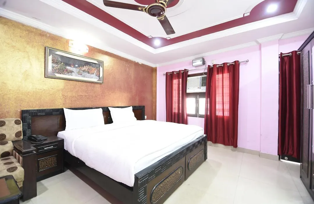 Hotel Aryan-1